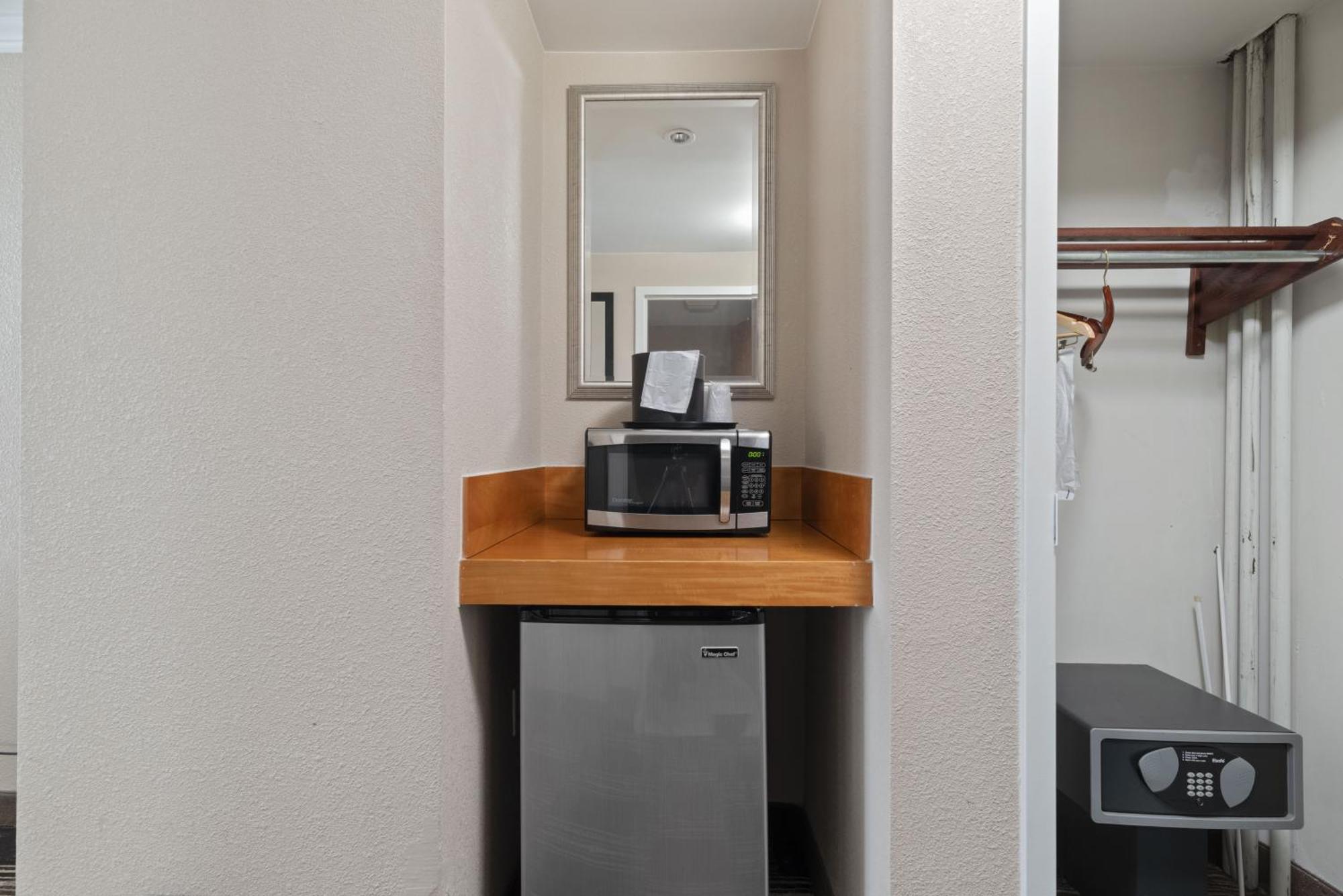Hotel Executive Suites Carteret Exteriér fotografie